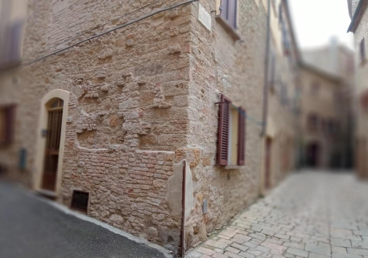 Appartamento Il Mandorlo Nel Centro Di Volterra Eksteriør bilde