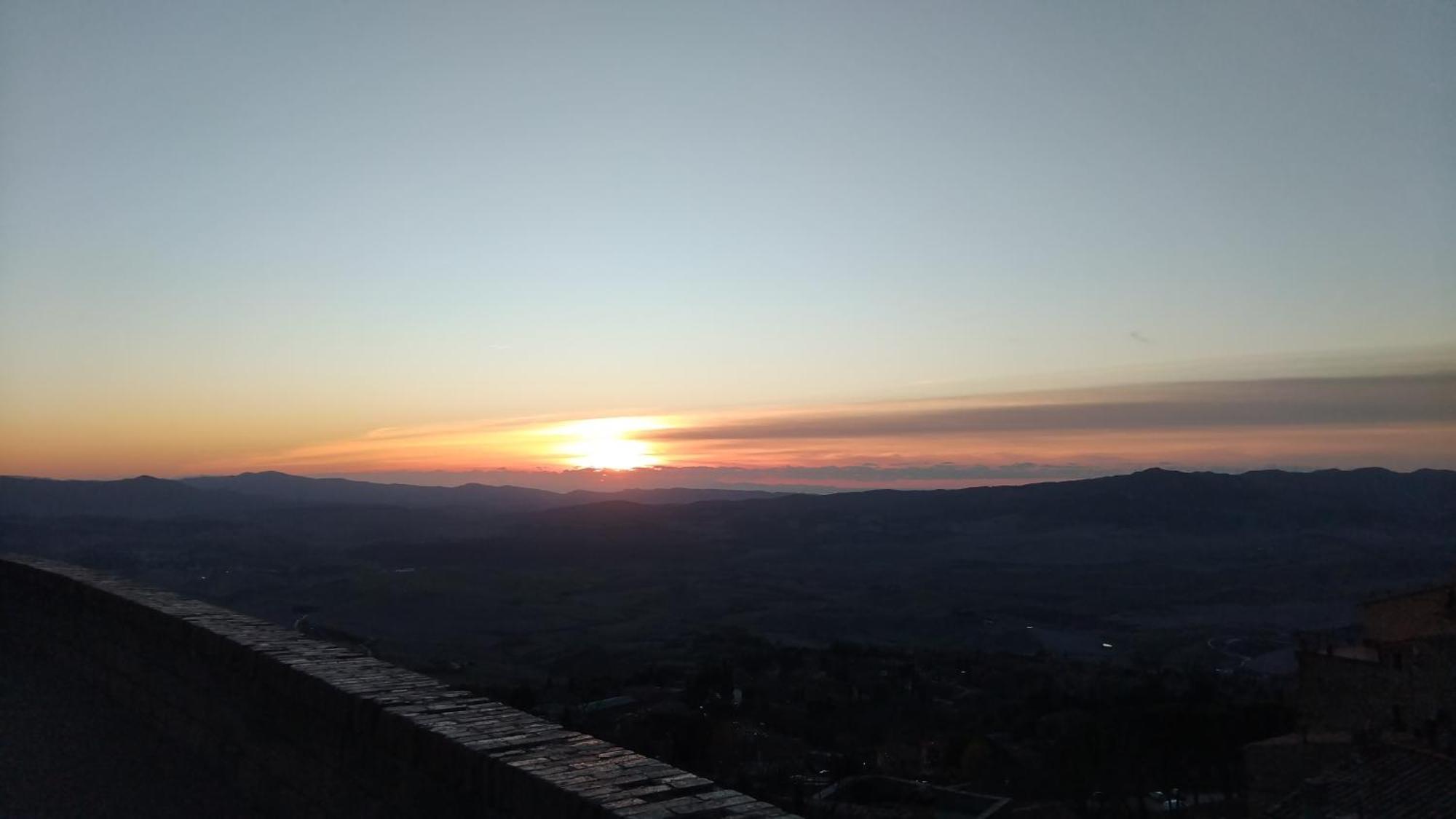 Appartamento Il Mandorlo Nel Centro Di Volterra Eksteriør bilde